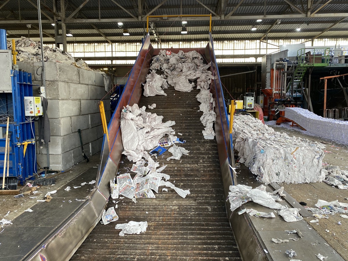In-floor Conveyor
